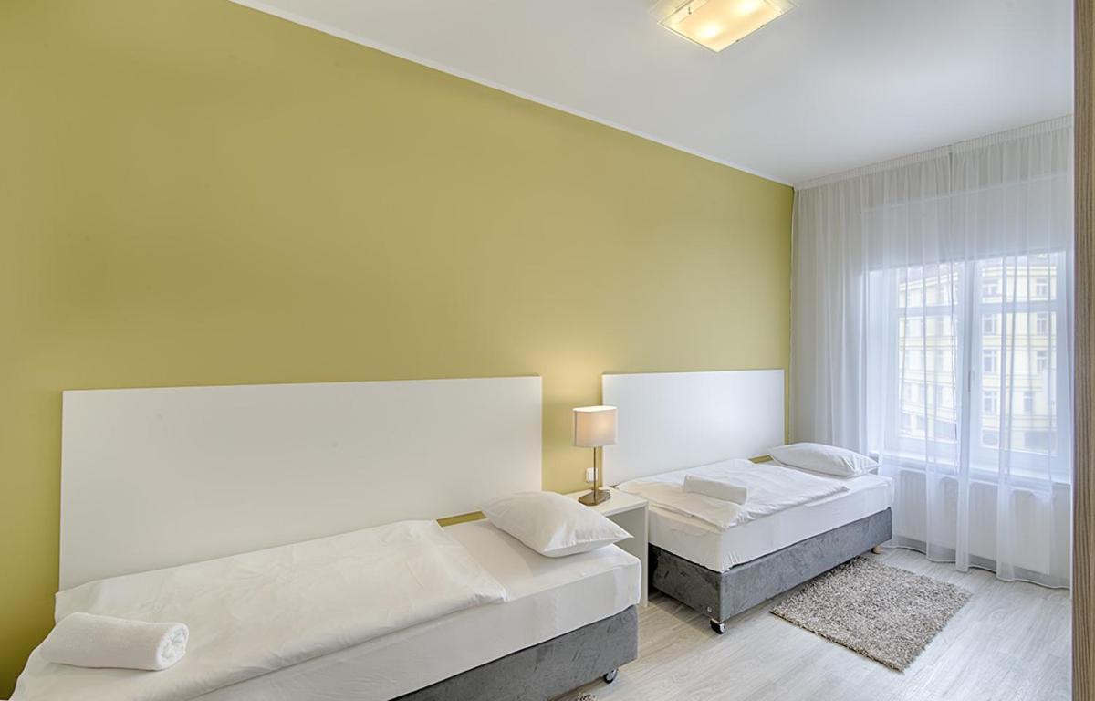 Apartment Promenada 35 Карлові Вари Екстер'єр фото